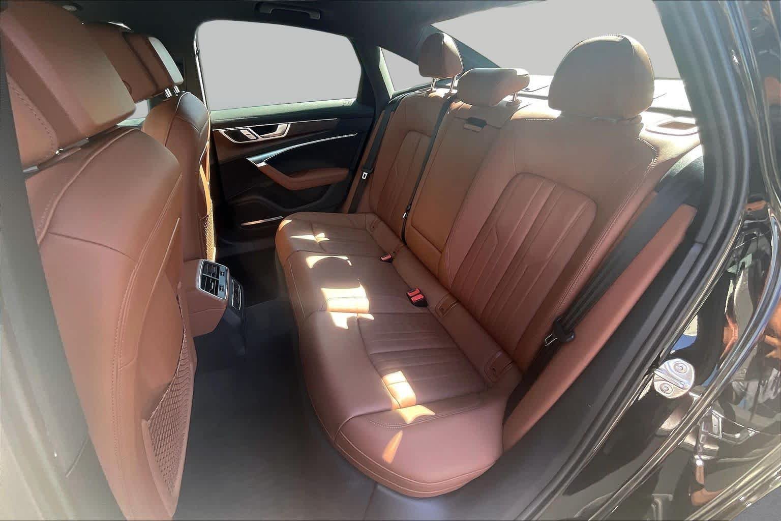Used 2019 Mythos Black Metallic Audi Premium Plus image 21