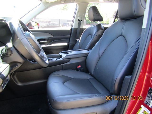 Used 2024 Pearl Toyota XLE image 19