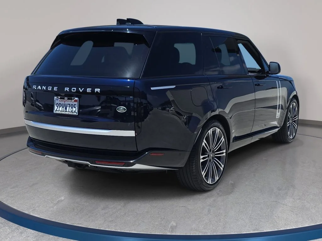 Certified Used 2023 Portofino Blue Metallic Land Rover Autobiography image 5