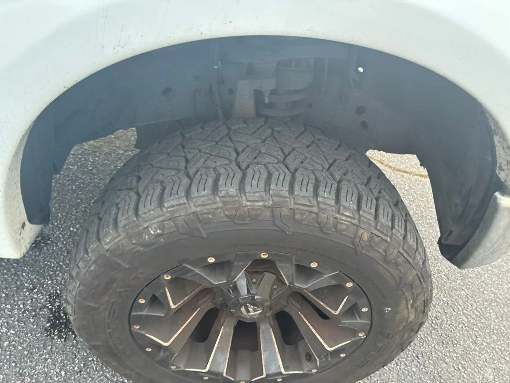 Used 2016 White Ford Lariat image 11