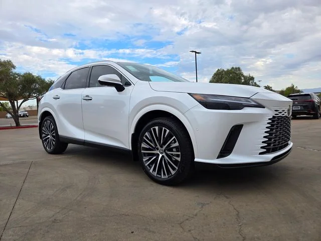 New 2026 Eminent White Pearl Lexus PREMIUM PLUS image 2