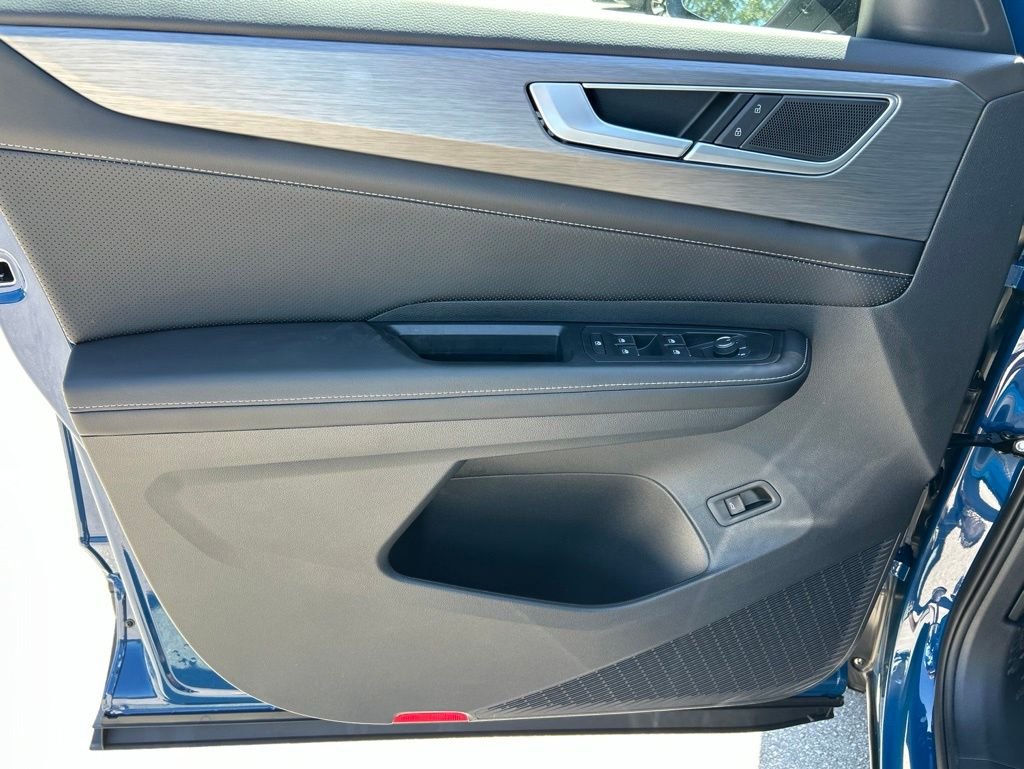 New 2026 Blue Volkswagen 2.0T SE w/Technology image 17