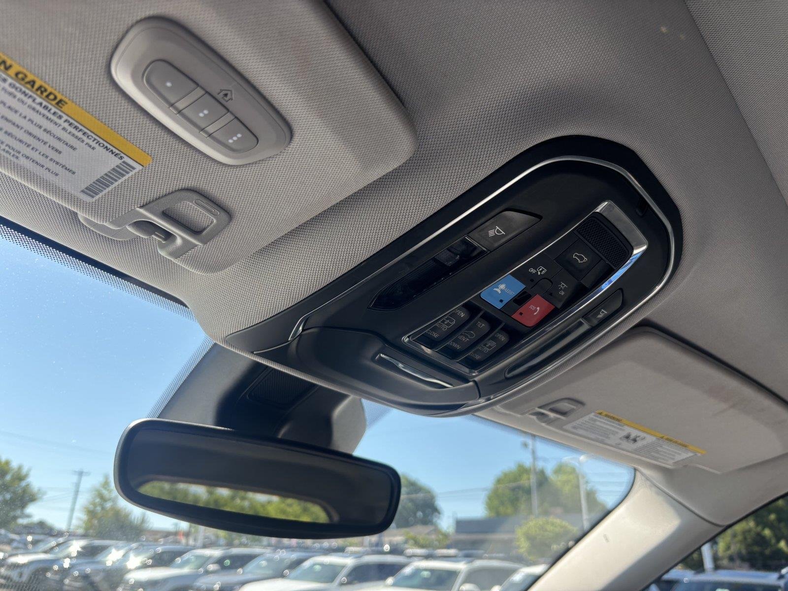 Used 2021 Diamond Black Crystal Pearlcoat Jeep Limited image 28
