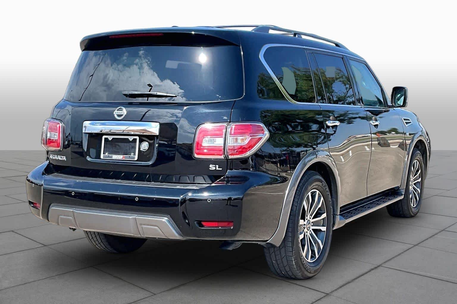 Used 2020 Super Black Nissan SL image 13