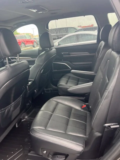 Used 2022 Dark Moss Kia EX image 4