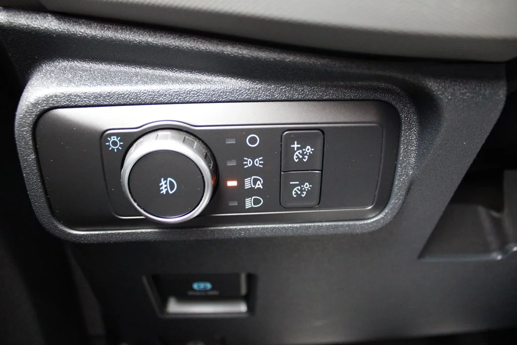 Used 2022 Silver Ford Badlands image 21