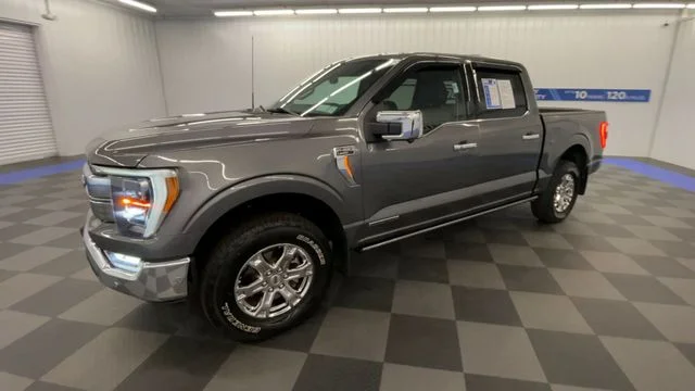 Used 2022 Carbonized Gray Metallic Ford Lariat Hybrid image 4