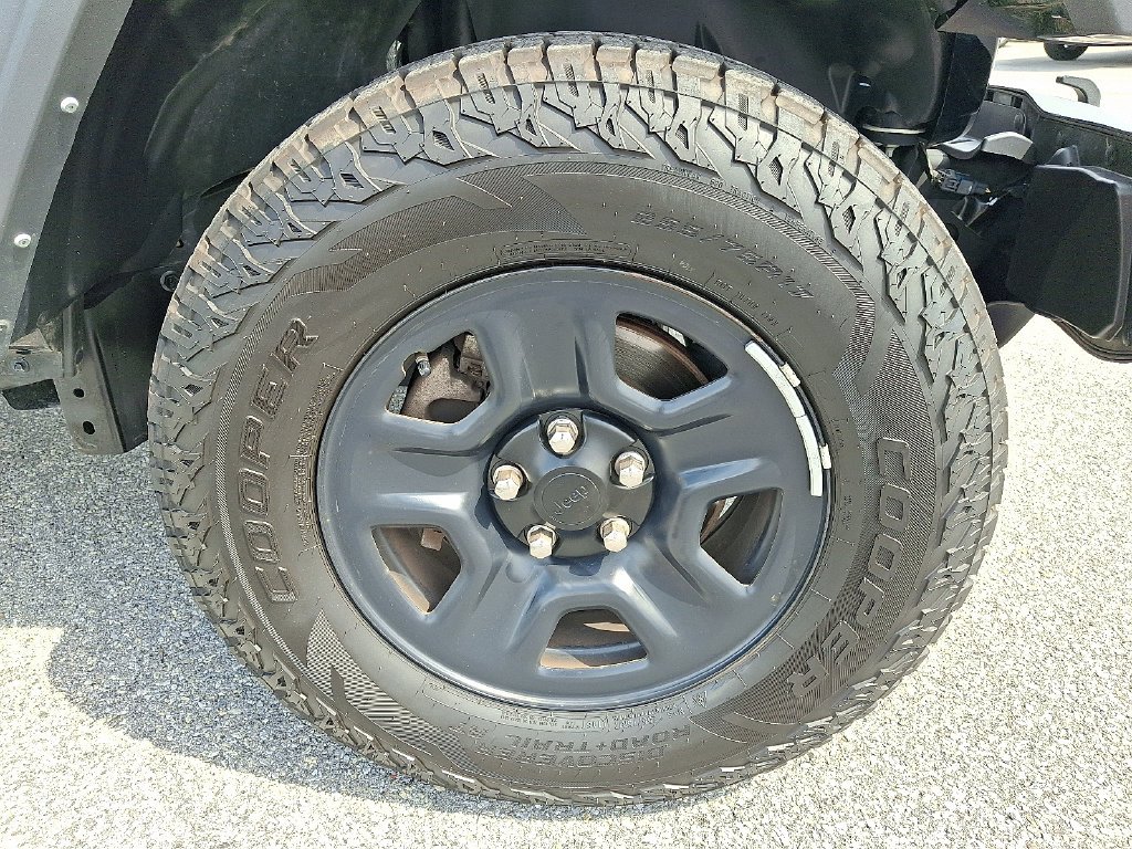 Used 2023 Black Clearcoat Jeep Sport image 9