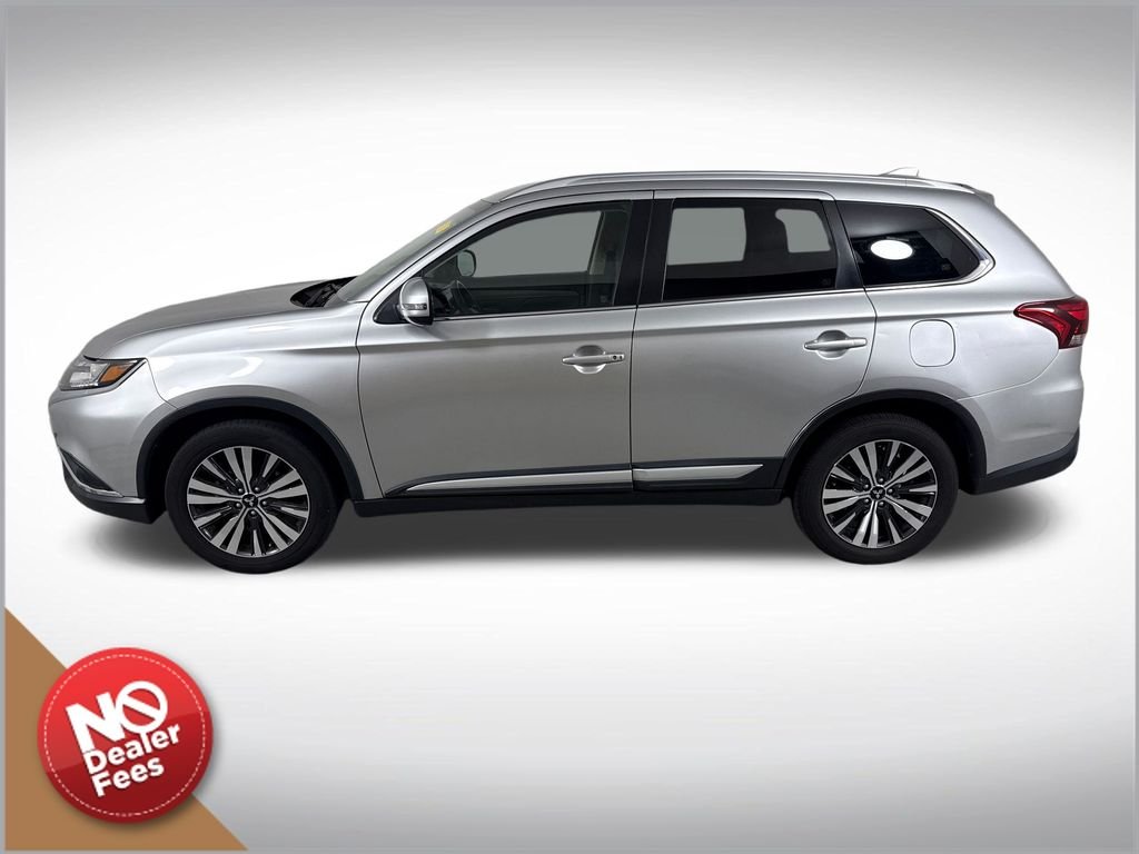 Used 2019 Gray Mitsubishi SEL image 6