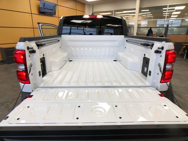 New 2026 Oxford White Ford XLT image 21