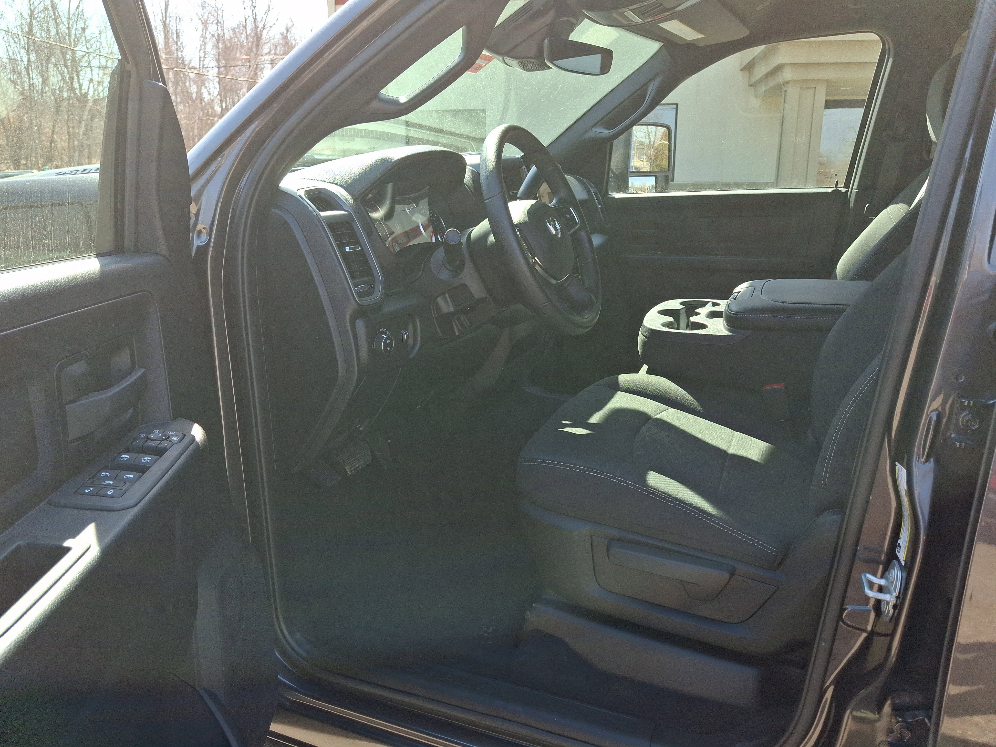 New 2026 Granite Crystal Metallic Clearcoat RAM Black Express image 12