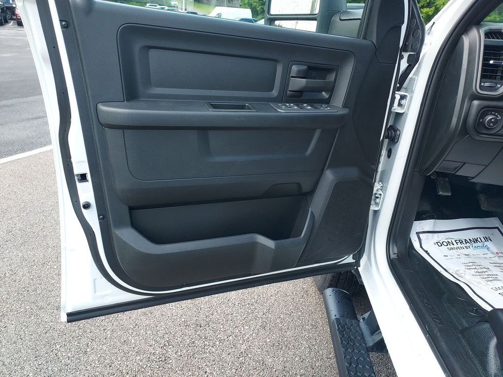 New 2026 Bright White Clearcoat RAM Tradesman image 10