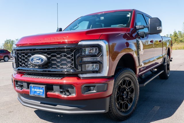 2027 Ford Super Duty F-350® XLT