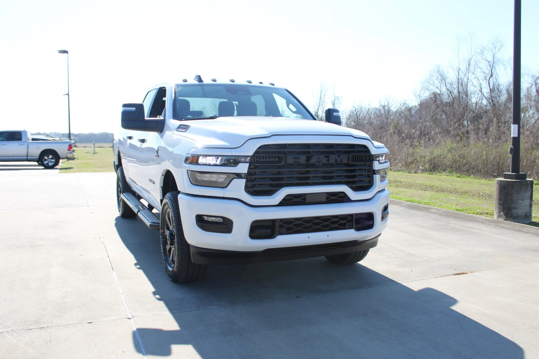 New 2026 Bright White Clear-Coat Exterior Paint RAM BIG HORN CREW CAB 4X4 image 25