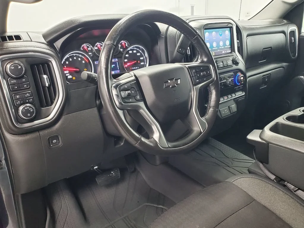 Used 2019 SHADOW GRAY METALLIC Chevrolet RST image 7
