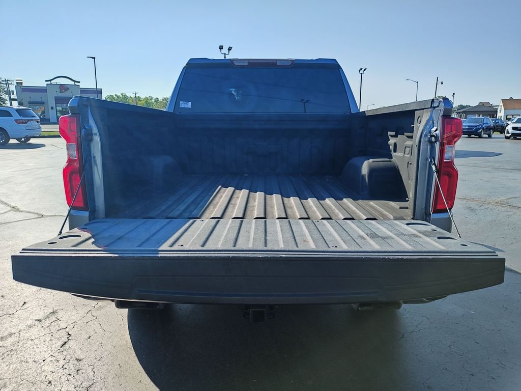 Used 2020 Gray Chevrolet RST image 9