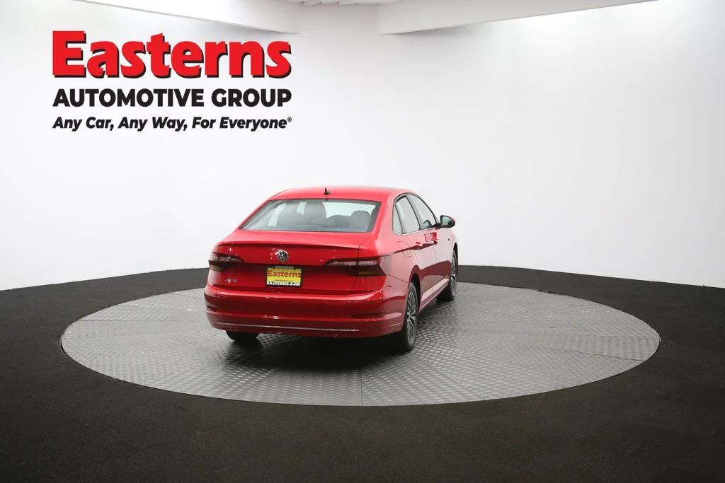 Used 2019 Red Volkswagen SEL image 39