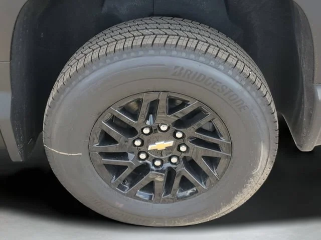 New 2026 Carpeted floor covering Chevrolet LT - Extended Range image 9