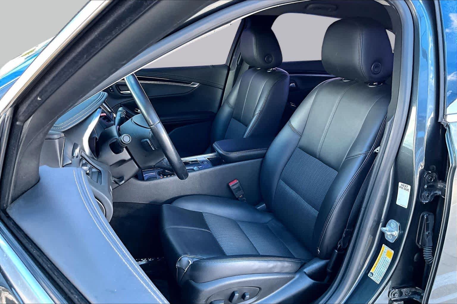 Used 2019 Nightfall Gray Metallic Chevrolet LT image 7