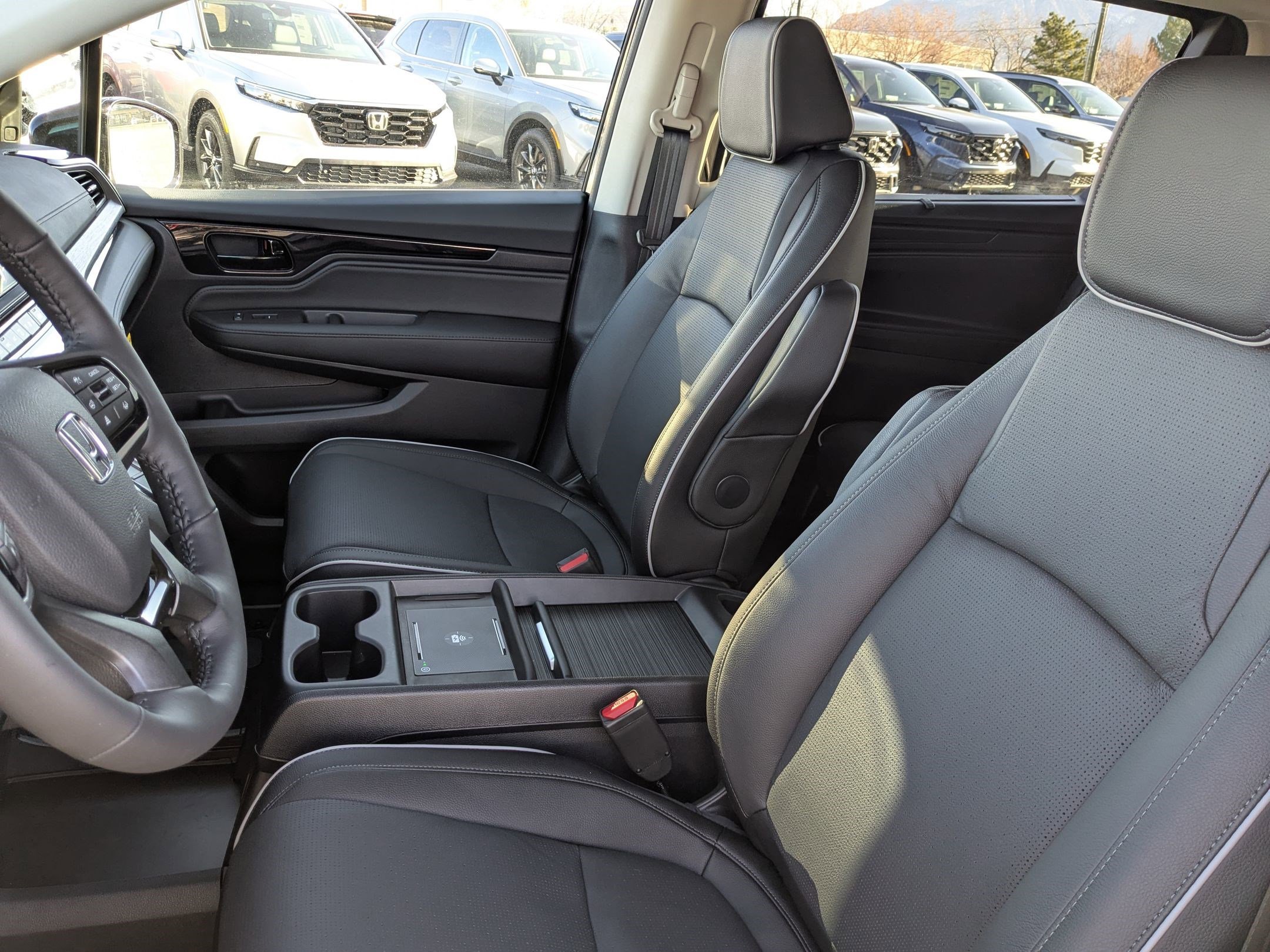 2026 Honda Odyssey Elite - Photo 14