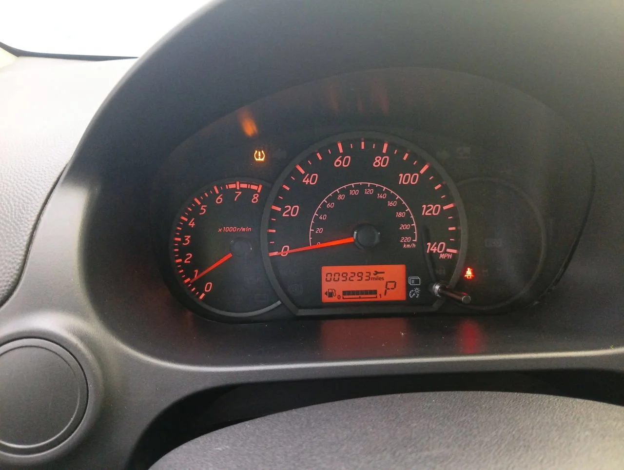 Used 2024 Graphite Gray Mitsubishi ES image 22