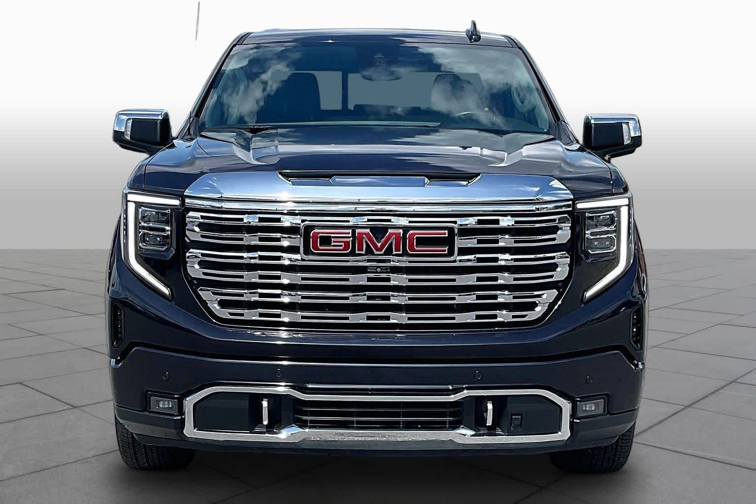 Used 2023 Titanium Rush Metallic GMC Denali image 4