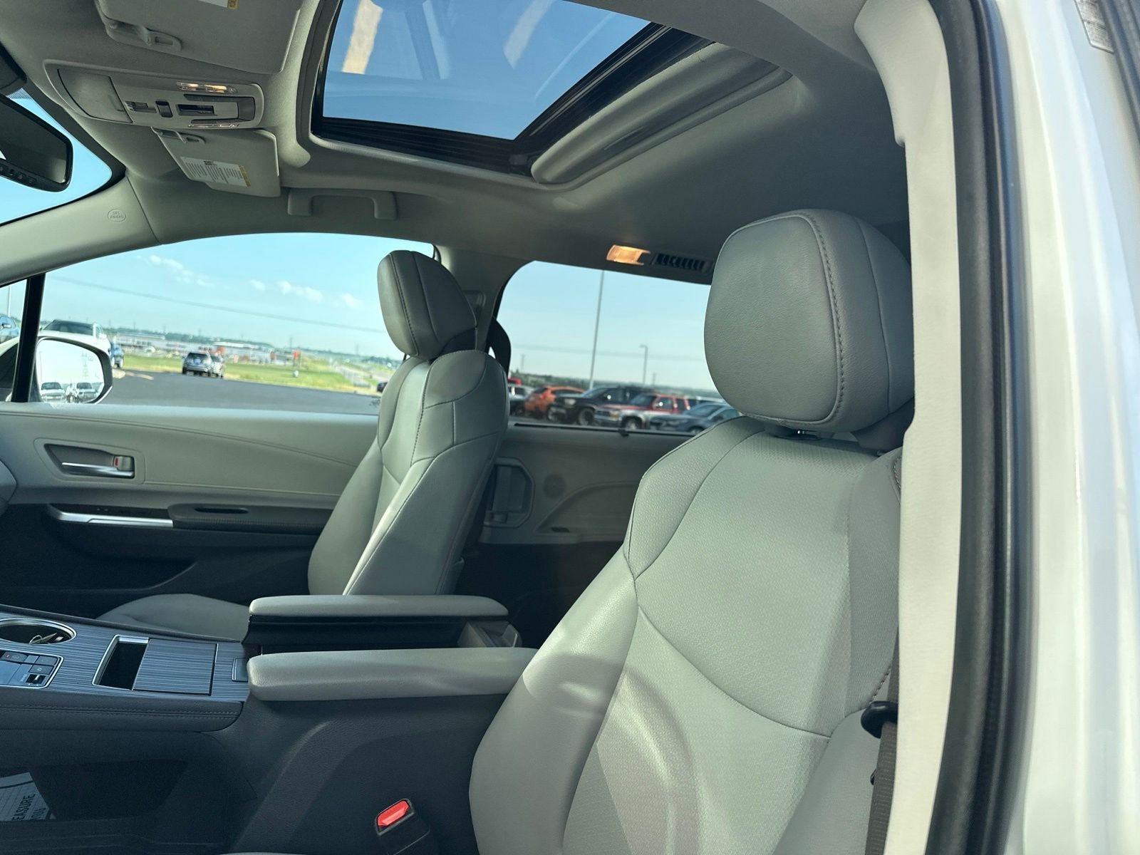 Used 2022 Beige Toyota XLE image 15