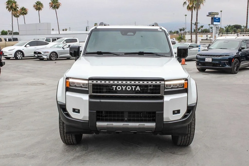 Used 2025  Toyota Base image 3