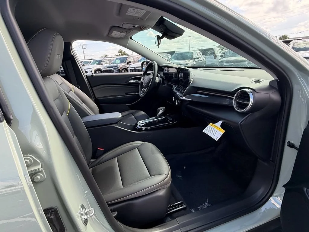 2026 Chevrolet Trax Activ - Photo 14