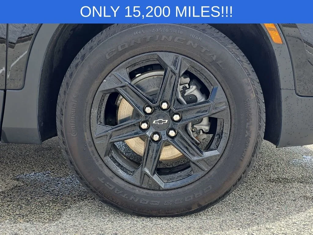 Used 2024 Black Chevrolet 2LT image 34