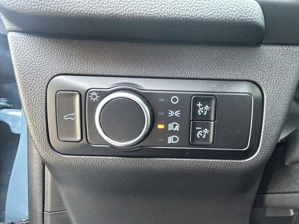 Used 2023 Vapor Blue Ford Active image 13