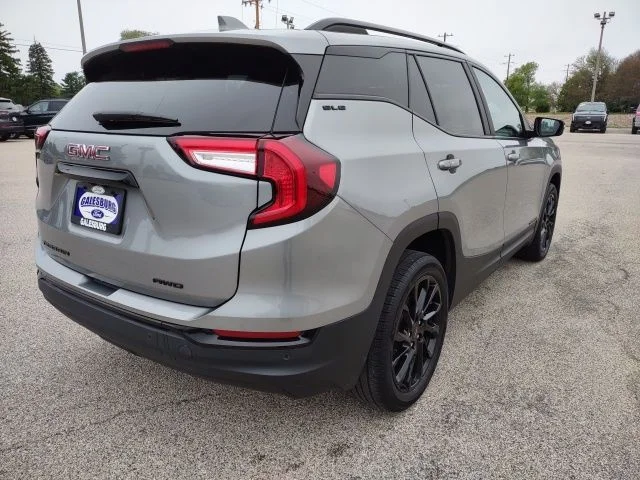 Used 2023 Sterling GMC SLE image 5