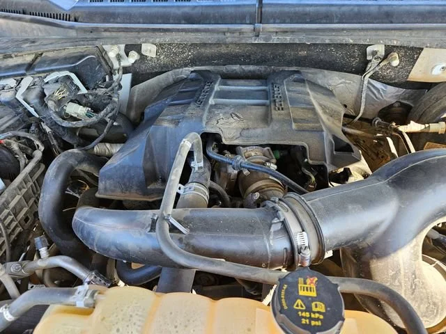 Used 2018 White Ford XL image 22