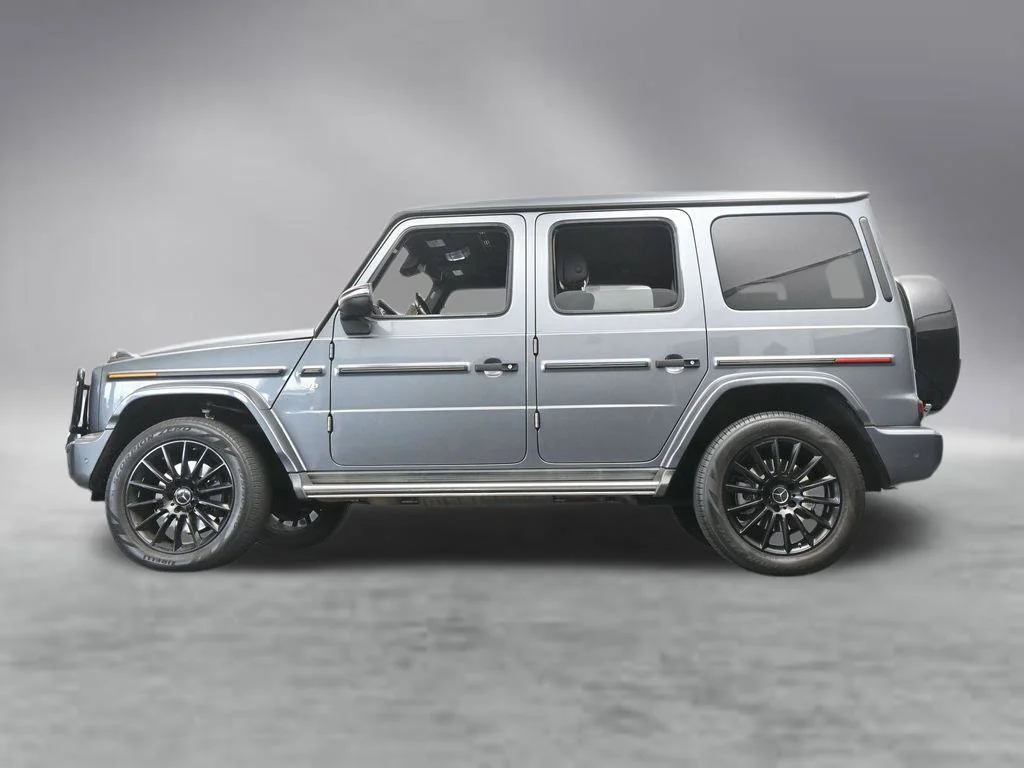 Used 2021 Gray Mercedes-Benz G 550 image 61