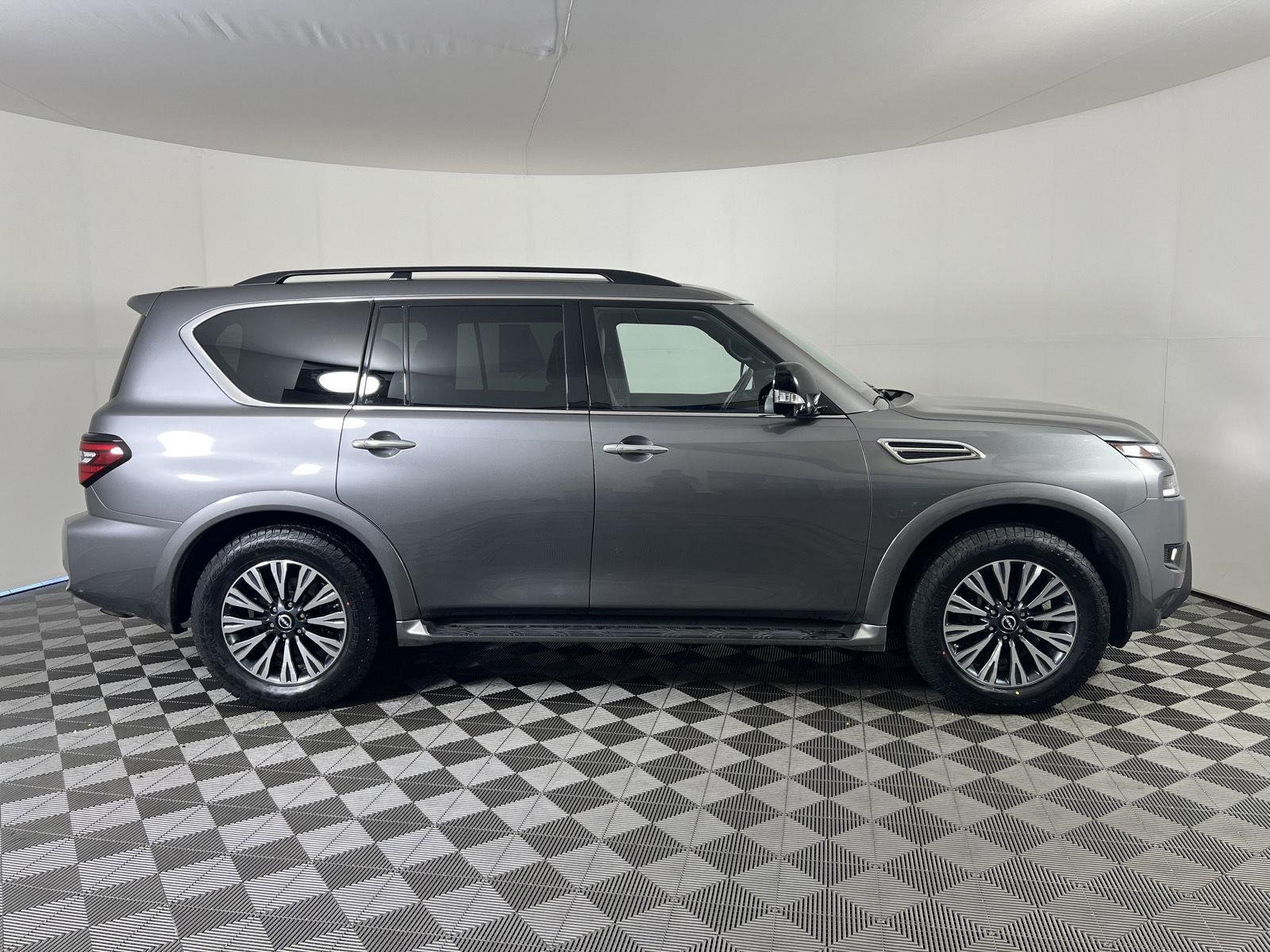Used 2023 Gun Metallic Nissan SL image 2