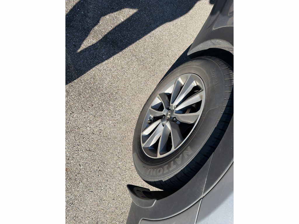 Used 2017 Iron Frost Hyundai SE image 6