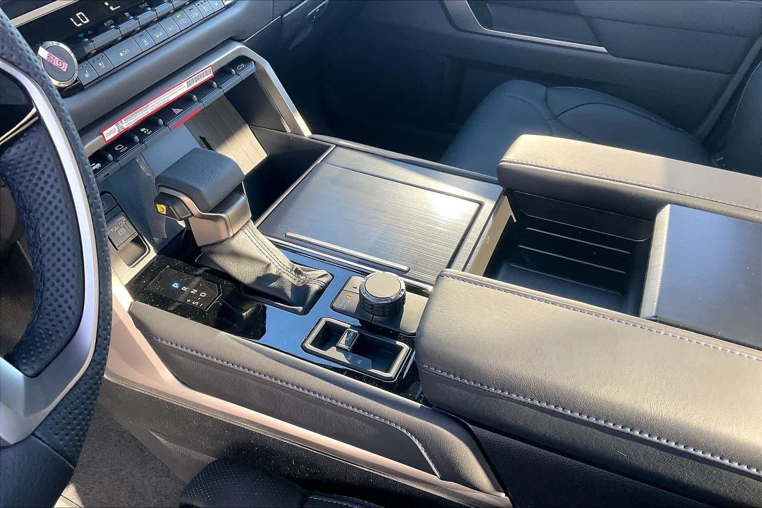 2026 Toyota Tundra Platinum - Photo 7