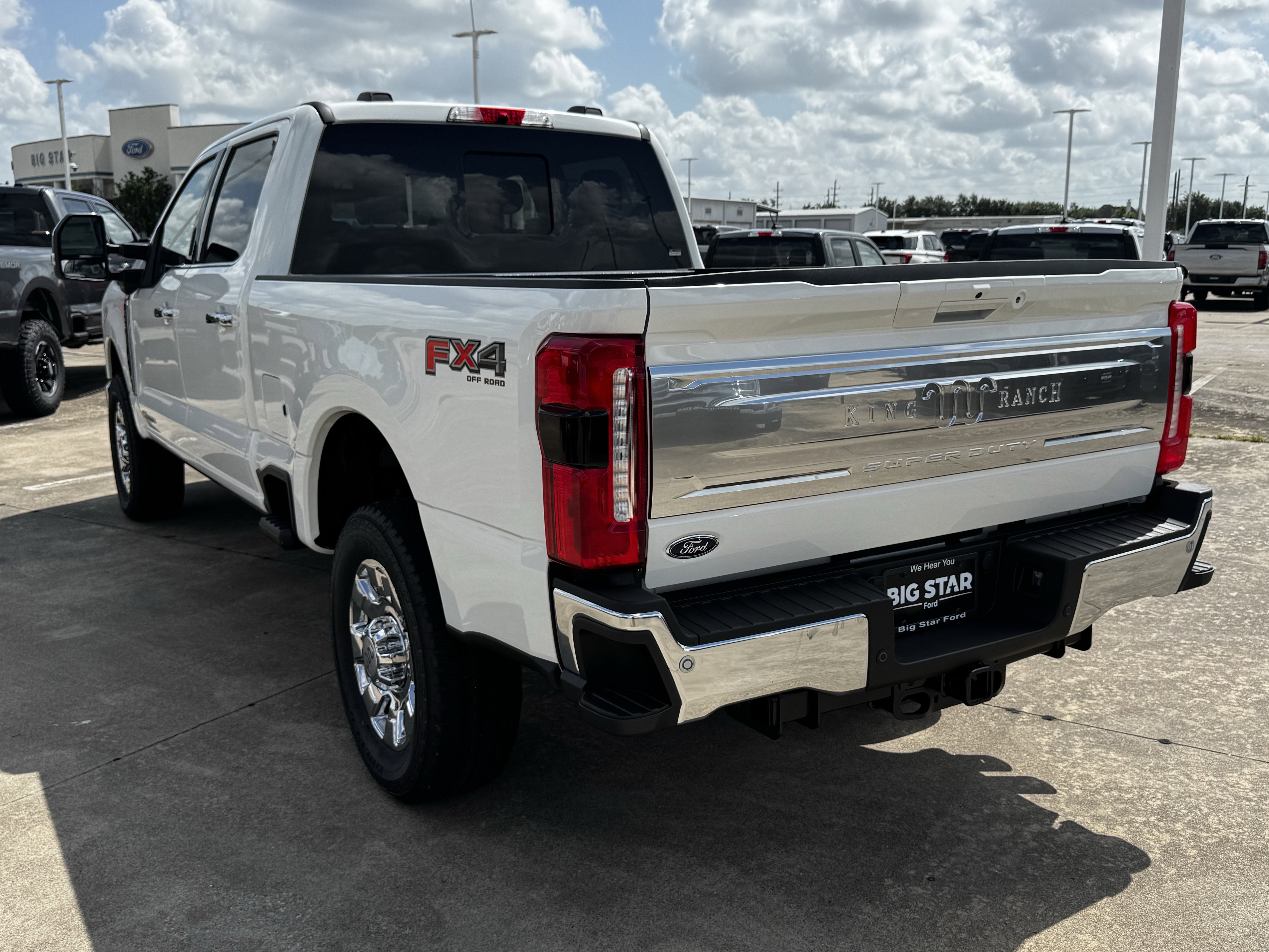 New 2026 Star White Metallic Tri-Coat Ford King Ranch image 7