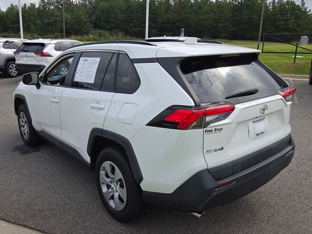 Used 2021 White Toyota LE image 10