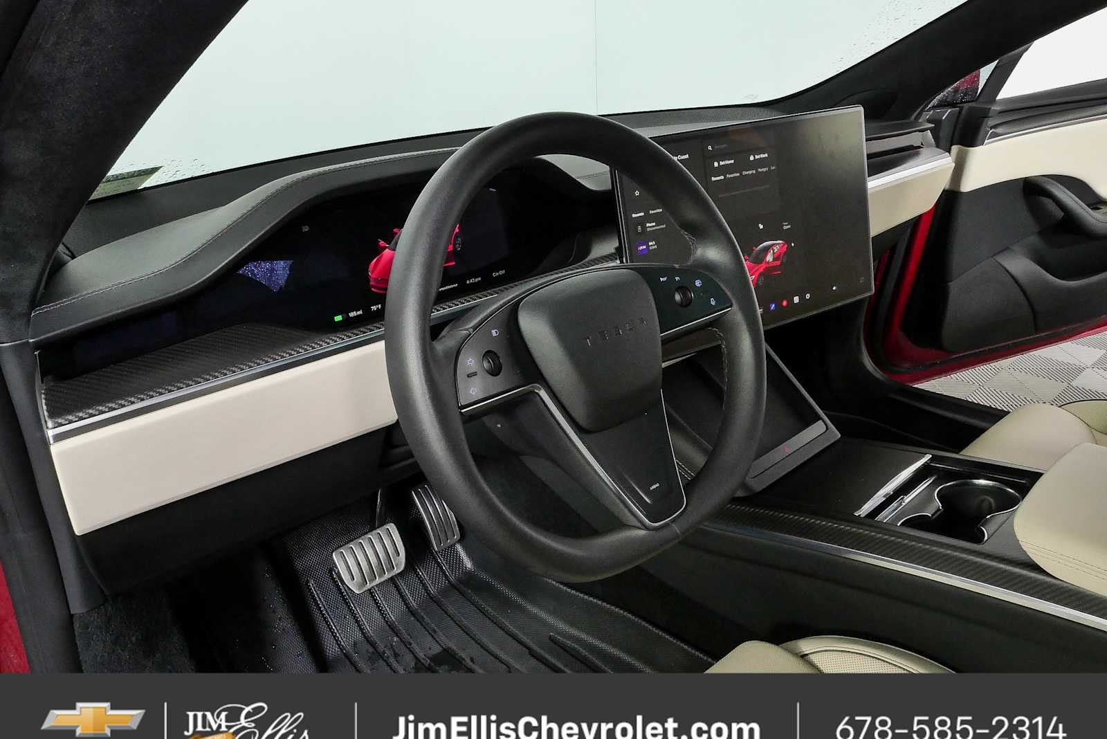 Used 2023 Red Tesla Plaid Tri Motor All-Wheel Drive image 4