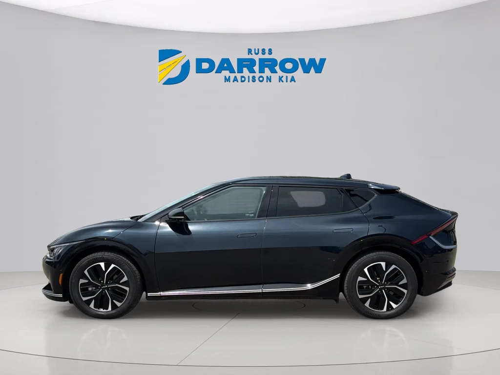 Used 2023 Gravity Blue Kia Wind image 2