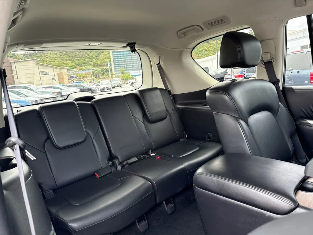 Used 2024 Gray Nissan SL image 18
