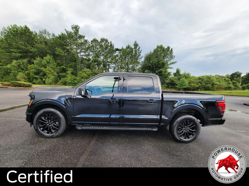 Used 2024 Black Ford XLT image 3