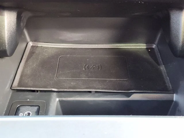 Certified Used 2025 Gray Land Rover Dynamic SE image 18