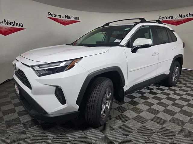 Used 2025 White Toyota XLE image 10