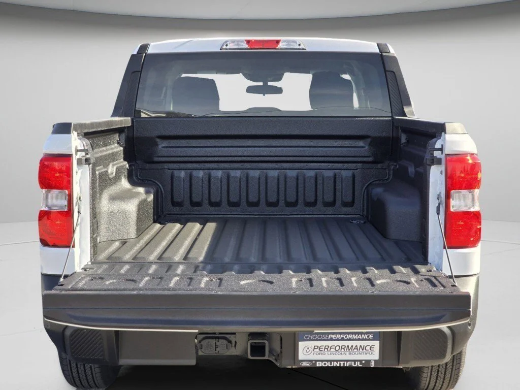 New 2026 Oxford White Ford XLT image 23