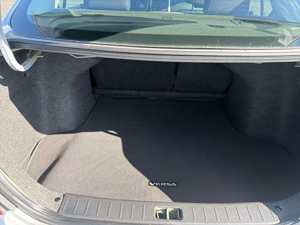 Used 2018 Silver Nissan 1.6 SV image 26