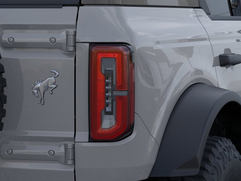 New 2026 Avalanche Gray Ford Badlands image 24