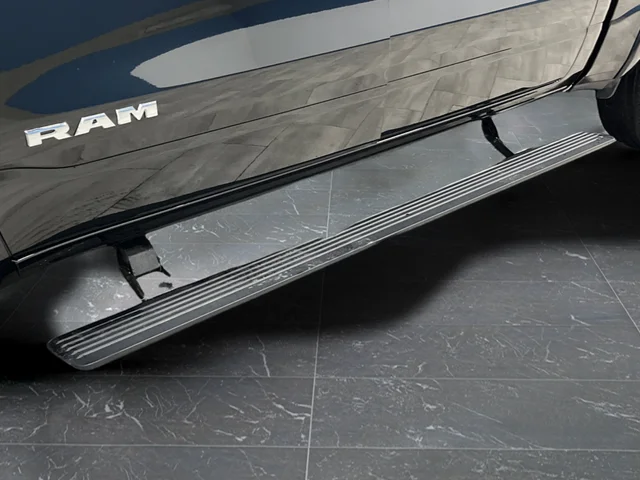 New 2026 Diamond Black Crystal Pearl-Coat Exterior Paint RAM Limited image 42