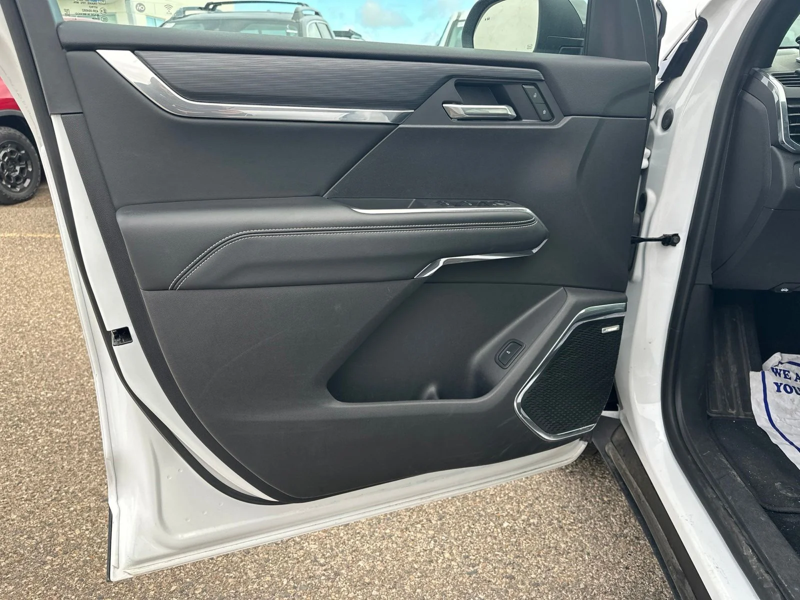 2025 GMC Acadia Elevation - Photo 17